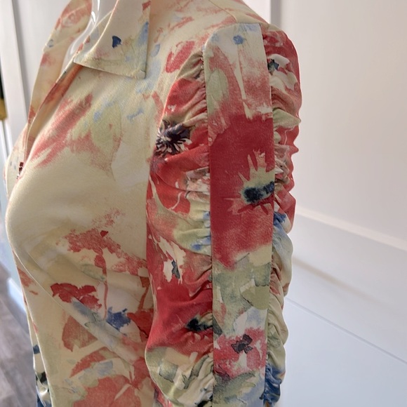 Joseph Ribkoff Ruched Watercolor Zip Top - Picture 6 of 13